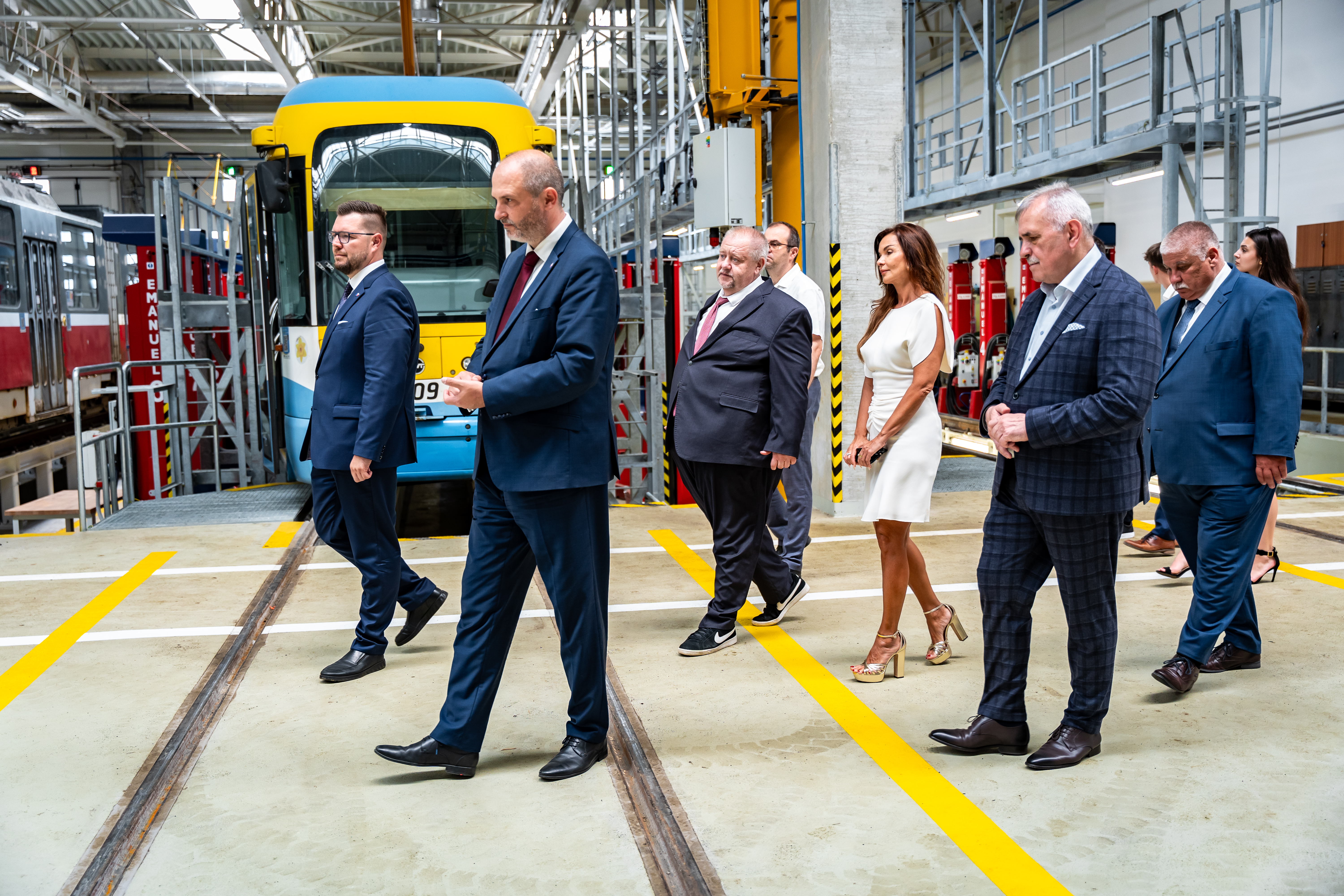 Tlacovy brifing - Modernizacia elektrickovych trati MET 2-59